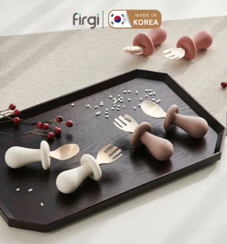 Bộ Muỗng Nĩa Ăn Dặm Silicone Và Inox Firgi Hàn Quốc Hình Nấm Bé Tự Chỉ Huy (Kèm Hộp Đựng)
